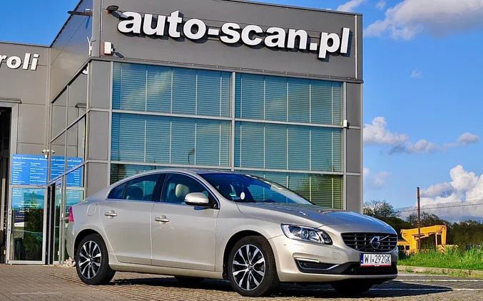 volvo s60 zamość Volvo S60 cena 63000 przebieg: 138000, rok produkcji 2017 z Zamość